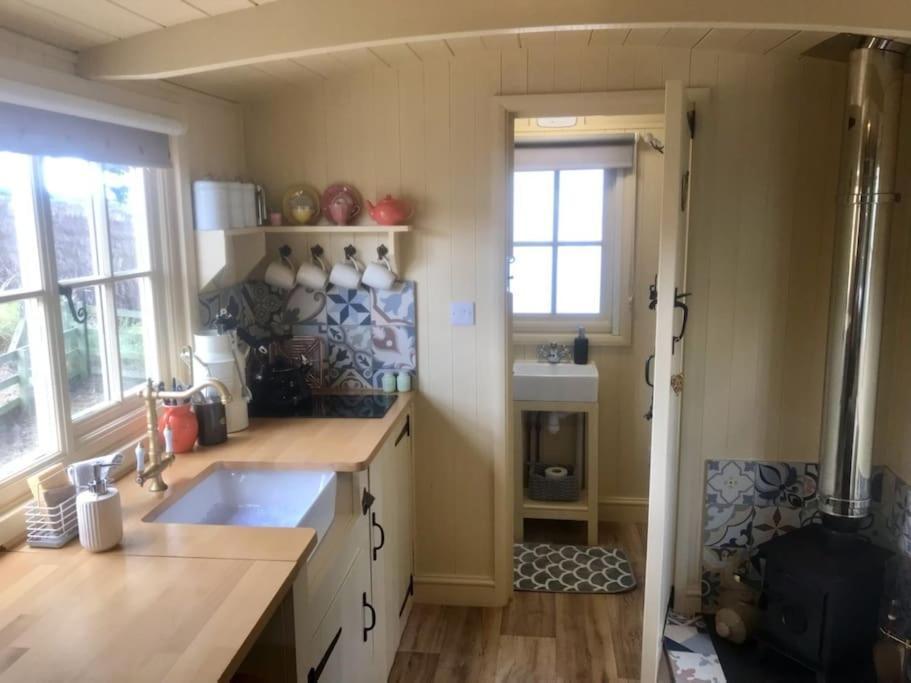 Ferienwohnung The Humble Hut Wooler Exterior foto